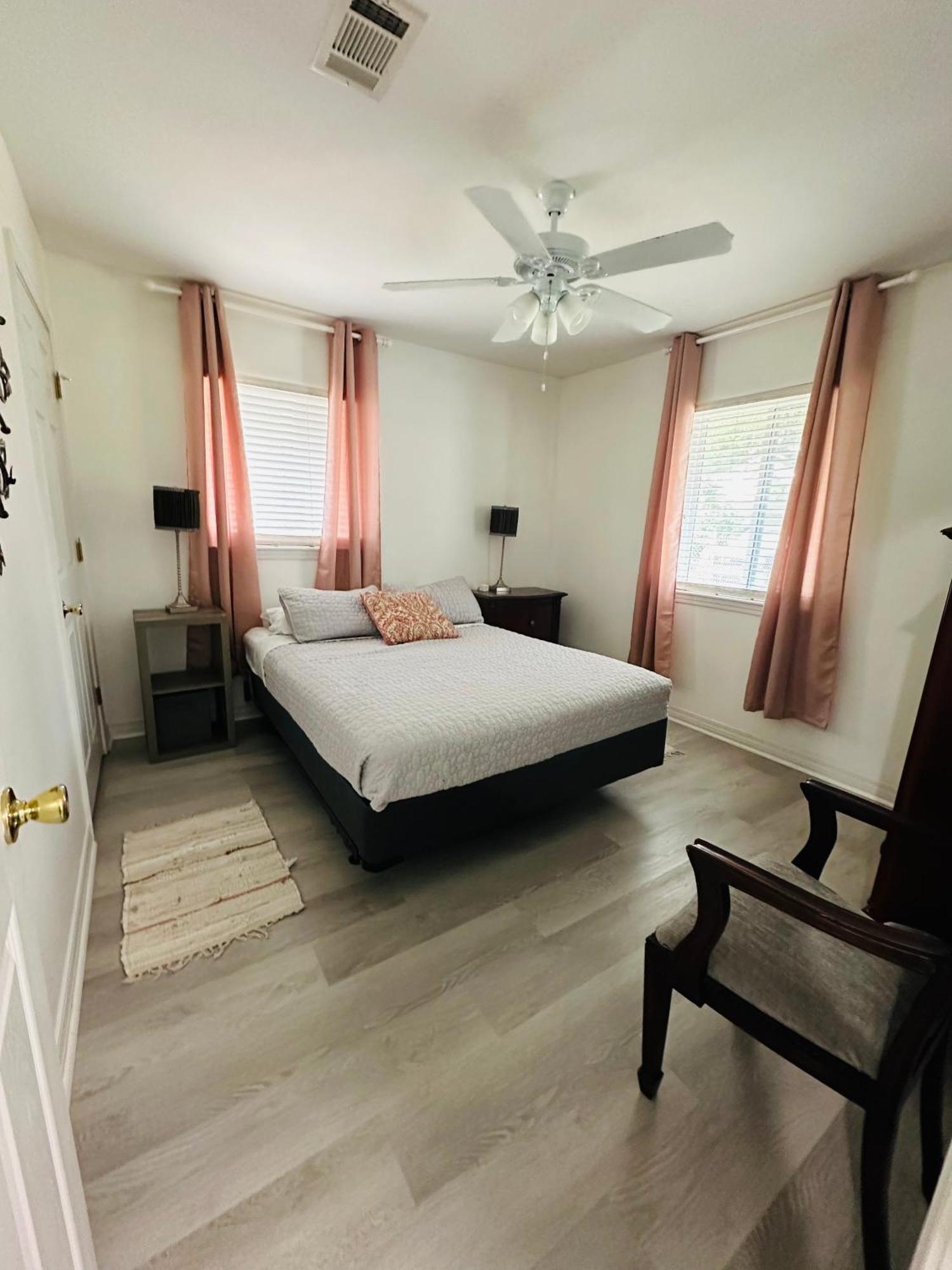 Feels Like Home Escape, 1/2 Mile To Beach 格尔夫波特 外观 照片